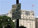 Right lane do not block intersection